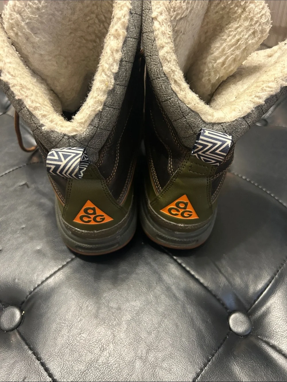 Nike Men’s Olive Green and Brown Waterproof Winter Boots with Shearling Trim